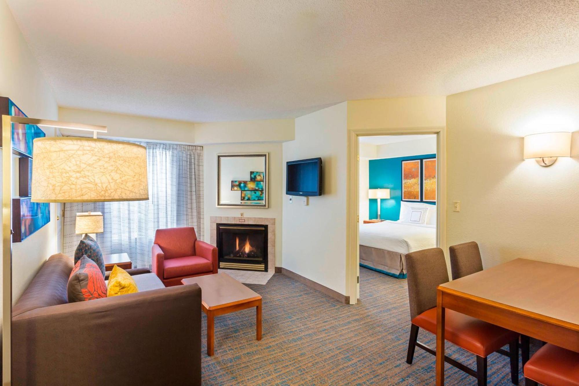 Residence Inn Louisville Northeast Экстерьер фото